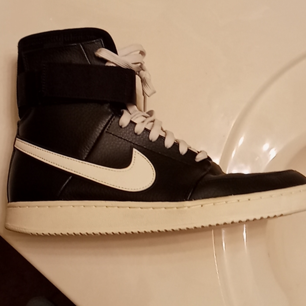 Nike high tops